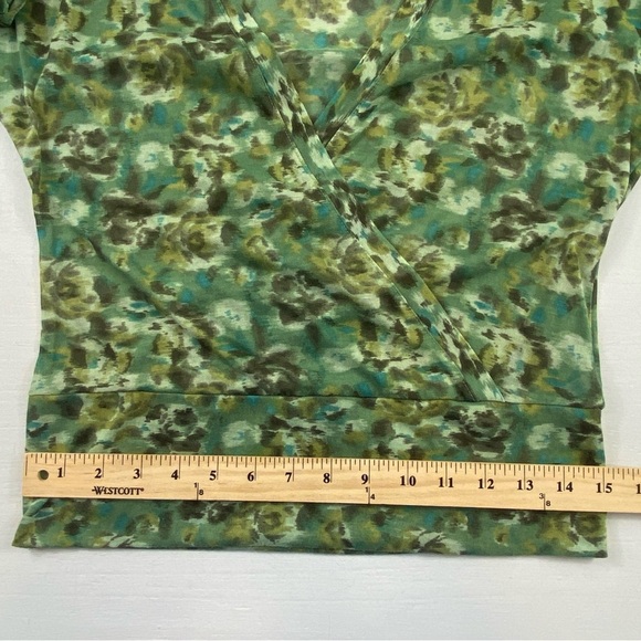 New York & Company Modeled Green Mesh Wrap Blouse with 3/4 Sleeves Sz S - Picture 8 of 10